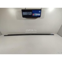 Накладка стекла заднего правого VAG Golf VI (2009 - 2013) 5K6839478D5AP