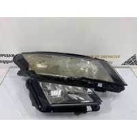 Фара галогеновая Skoda Kodiaq 1 NS7 до Рестайлинг 2016-2022 566941016B
