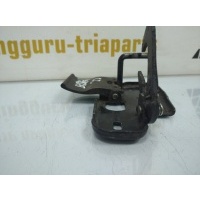 Крюк замка капота Volkswagen Passat CC 1 Рестайлинг 358 2012-2017 3c8823480a