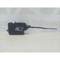 Замок лючка бензобака BMW X3 E83 Рестайлинг 2008 67116987634