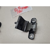 Петля двери багажника правая Audi Q5 FY 2017- 8U0827300D
