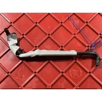 Патрубок (трубопровод, шланг) Audi A6 4G/C7 2015 06E121044AB