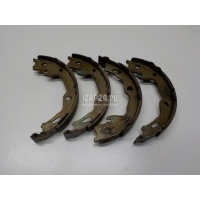 Колодки ручного тормоза к-кт Nissan X-Trail (T32) 2014 D40604BA1A
