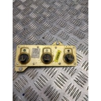 Реле вентилятора Audi 80 B4 1992 4A0959493A