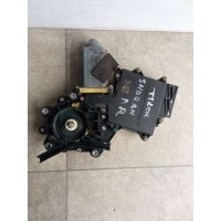 Моторчик стеклоподъемника передний правый Volkswagen Sharan 1 1998 1H4959811B