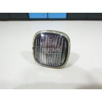 Повторитель на крыло белый VAG Octavia (A4 1U-) (2000 - 2011) 1U0949127B