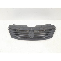 Решетка радиатора Renault Logan 1 2010- 8200752748