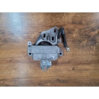 W177 a - klasa подушка лапа двигателя a2472403200