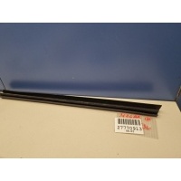 Накладка стекла задней левой двери Renault Megane 3 2009-2016 823312842R