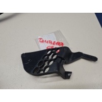 Кронштейн замка двери передний левый Volkswagen Touareg 2002-2010 7L0837867