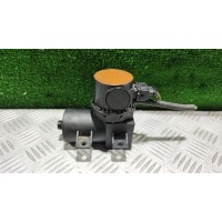 Компрессор центрального замка Audi Coupe 81/85 1986 813862257