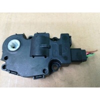 Моторчик заслонки печки Mercedes-Benz M W164 рест. W164 2009 410475520