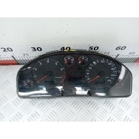 Панель приборная (щиток приборов) Audi A6 C5 (1997-2004) 2000 110008947002,4B0920900D