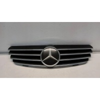 Clk w209 решетка радиатора бампера под радар distronic