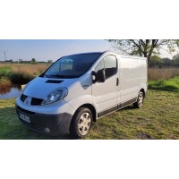 Renault trafic 2.0 dci 115 л.с . климат навигация