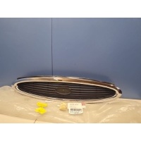 Решетка радиатора Ford Mondeo 2 1994-2001 1054612