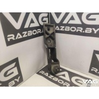 Кронштейн крепления бампера переднего Audi A6 C6 (S6,RS6) 2005 4F0807772