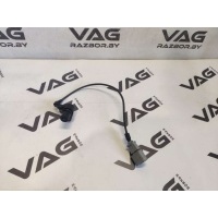 Датчик коленвала Volkswagen Multivan T5 2006 021906433E