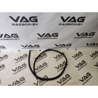 Уплотнитель капота Audi A6 C6 (S6,RS6) 2009 4F0823731