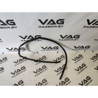 Уплотнитель капота Audi A6 C6 (S6,RS6) 2006 4F0823731