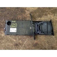 Подстаканник правый. BMW M3 E90 2010 7127463, 22167210