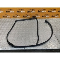 Уплотнитель двери Задн. Land Rover Discovery 5 2020 LR082992
