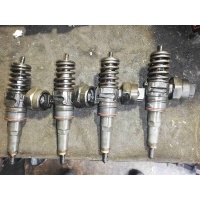 Форсунка топливная Volkswagen Sharan 2(2000-2010) 2001 038130073R