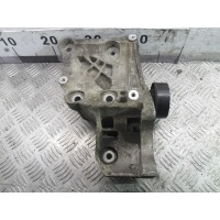 Кронштейн компрессора кондиционера Mitsubishi Pajero III 1999 - 2003 2003 55562863,
