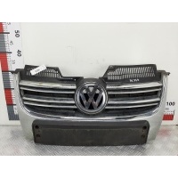 Решетка радиатора Volkswagen Golf 5 (2003-2008) 2008 1KD853651,1K5853653A