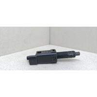 датчик положения педали сцепления Volkswagen Passat B5 1997 811907343B