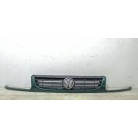 Решетка радиатора Volkswagen Polo 3 1996 6N0853661C