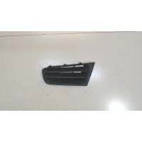 Заглушка (решетка) бампера Renault Megane 2 2002-2009 2006 7701476893