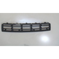 Заглушка (решетка) бампера Volkswagen Golf 4 1997-2005 2001 1J0853666EB41