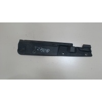 Пластик кузовной Mitsubishi Pajero / Montero 2000-2006 2003 MR520107