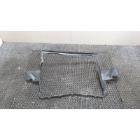 Пластик радиатора Volkswagen Touareg 2010-2014 2011 7p6121293b