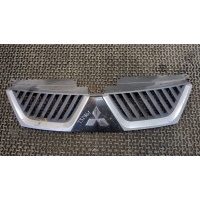 Решетка радиатора Mitsubishi Outlander XL 2006-2012 2007 7450A037XA