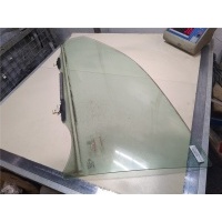 Стекло боковой двери Toyota Corolla E12 2001-2006 2005 6810202110