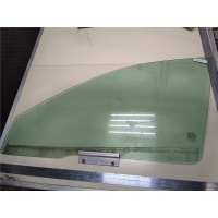 Стекло боковой двери Volvo S40 / V40 1995-2004 2003 30859681