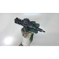 Форсунка топливная Volkswagen Golf 5 2003-2009 2007 038130073BR