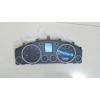 Щиток приборов (приборная панель) Volkswagen Touareg 2002-2007 2004 7L6920970QX