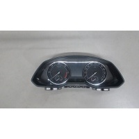 Щиток приборов (приборная панель) Skoda SuperB 2015- 2017 3v0920751a