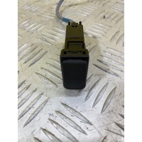 Разъем AUX / USB Toyota Hilux (2015-2021) Пикап 2021 861900K100
