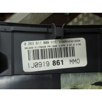 Щиток приборов (приборная панель) Volkswagen Golf 1998 1J0919861