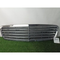 решетка радиатора Mercedes-Benz C-Class W203 2001 A20388002237246