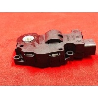 Моторчик заслонки печки Land Rover Range Rover Sport 2017 EFB453,LR035731,LR035732, LR035733, LR035734, LR035735,LR035736, LR035737, LR035739, LR035740, МF113930102, 410475520, 412650750