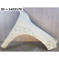 Крыло переднее правое Mercedes GLA-kl A1568800218