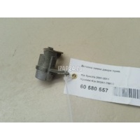 Вставка замка двери прав. Hyundai-Kia Spectra (2001 - 2011) 0K2A176910
