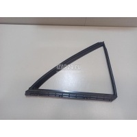 Уплотнитель стекла двери Toyota Camry V40 (2006 - 2011)  6818833040