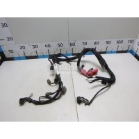Клеммы аккумулятора к-кт Hyundai-Kia RIO (2000 - 2005) 37200FD010