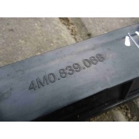 Направляющая стекла Audi Q7 2016 4M0839068